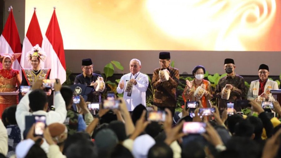 Foto - Menag Dampingi Presiden Jokowi Hadiri Muktamar XVIII Pemuda Muhammadiyah